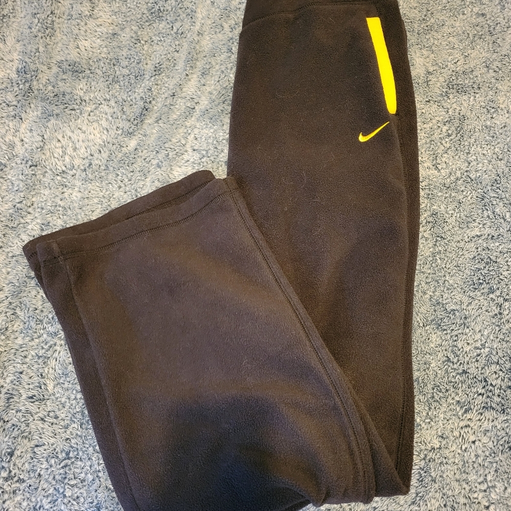 Nike fit therma fleece joggers size large